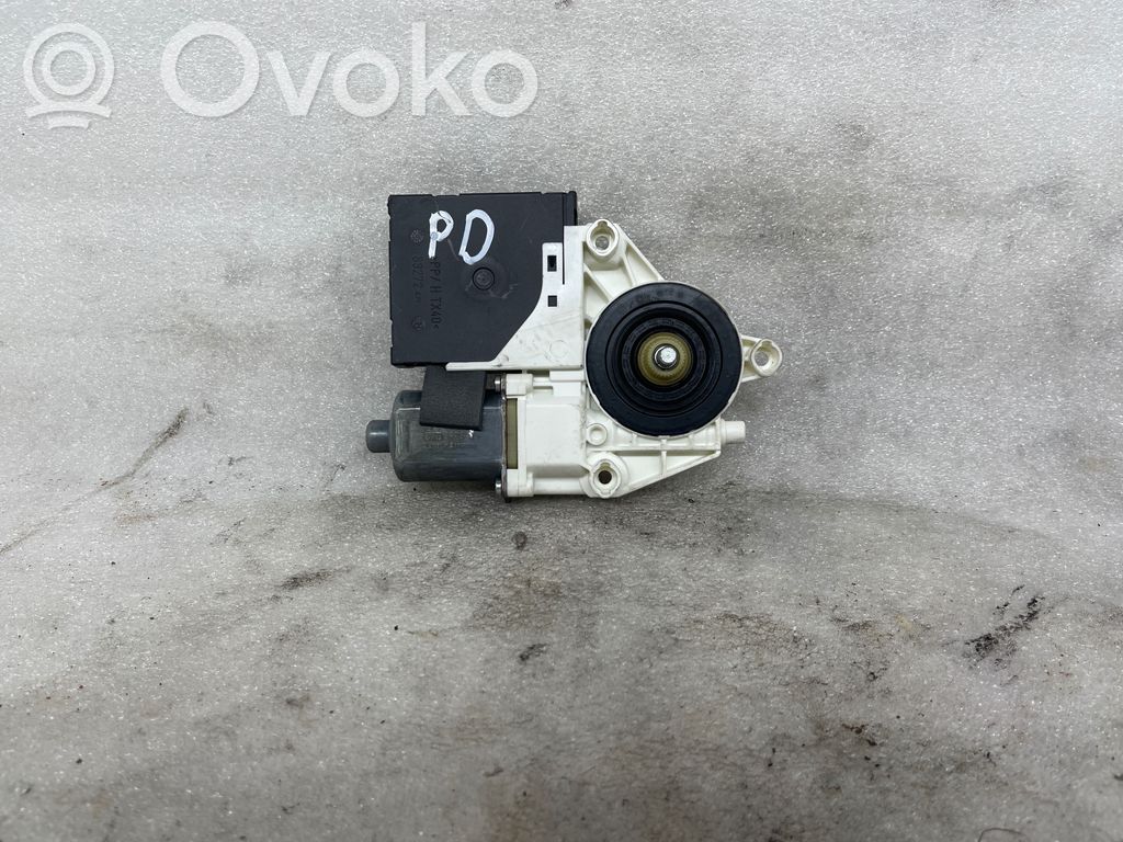 Audi A3 S3 8P Silnik regulatora szyby drzwi przednich 