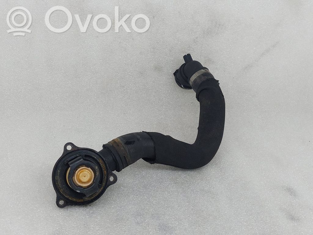 Carcasa del termostato   059121111L,PA66F30
