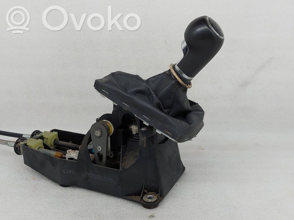Opel Astra H Gear shifter/selector 