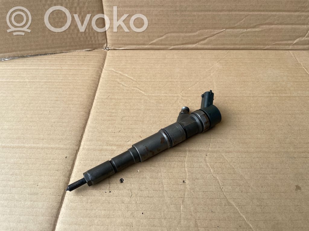 BMW 5 E39 Fuel injector 