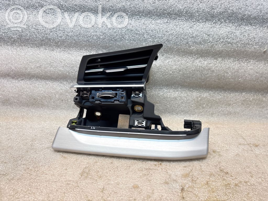 Audi Q8 Dashboard side air vent grill/cover trim 