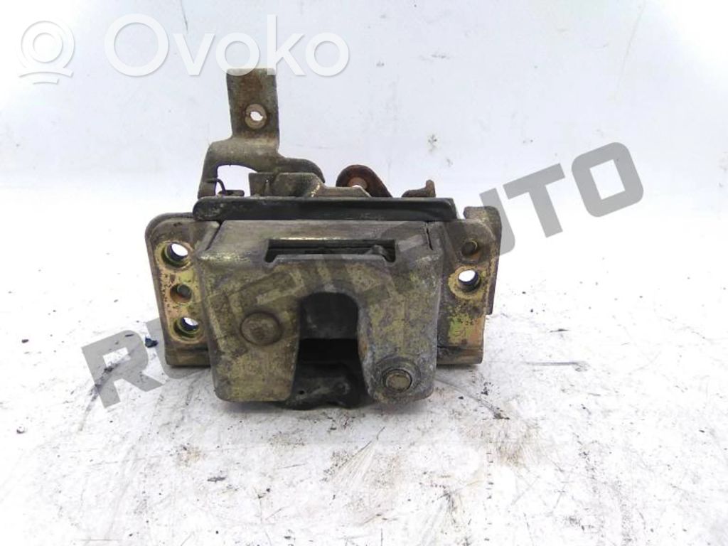 Opel Corsa A Slēdzene (pie roktura) 