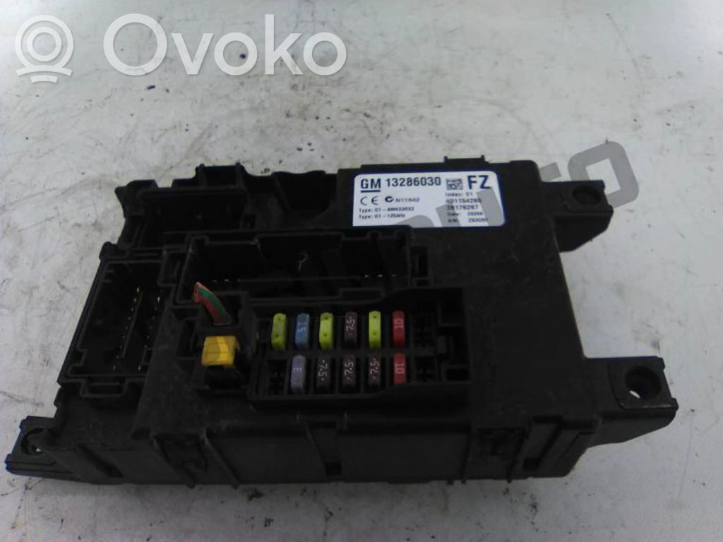 Opel Corsa D SAM control unit 