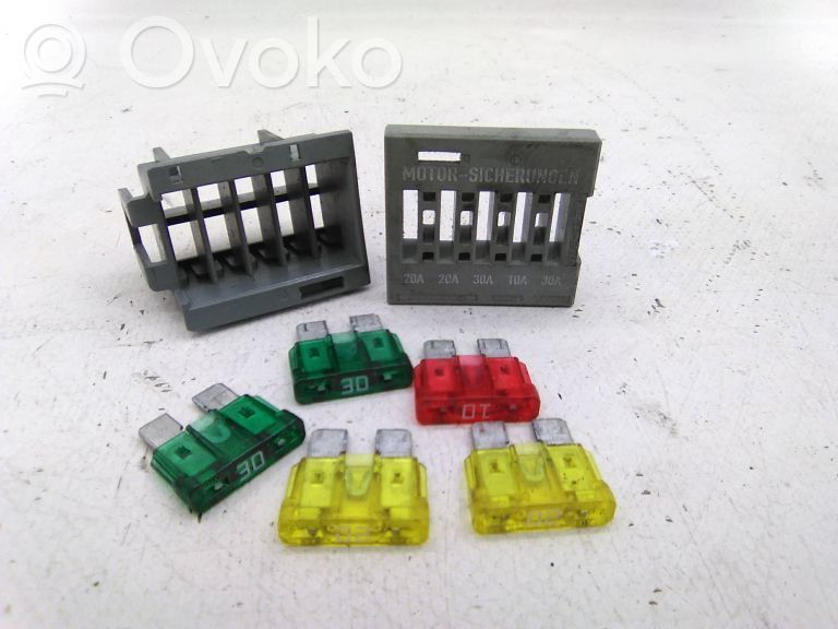 BMW 1 E81 E87 SAM control unit 