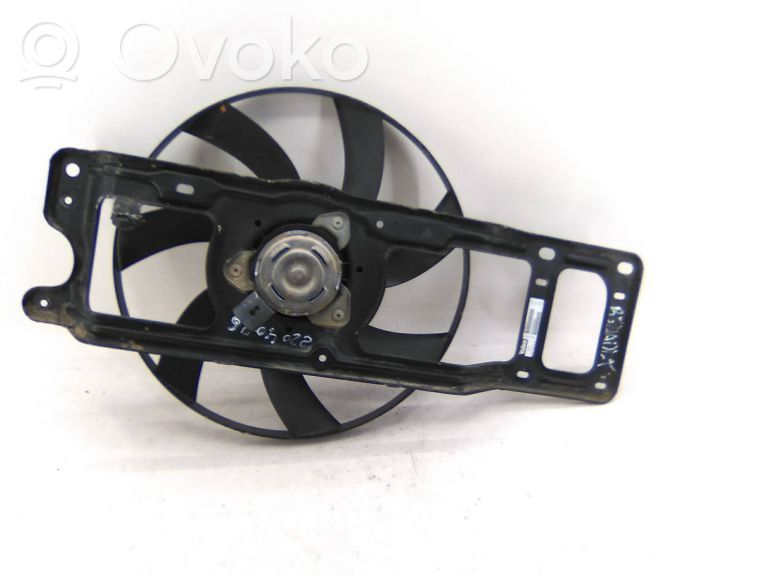 Renault Clio II Mazā radiatora ventilators 