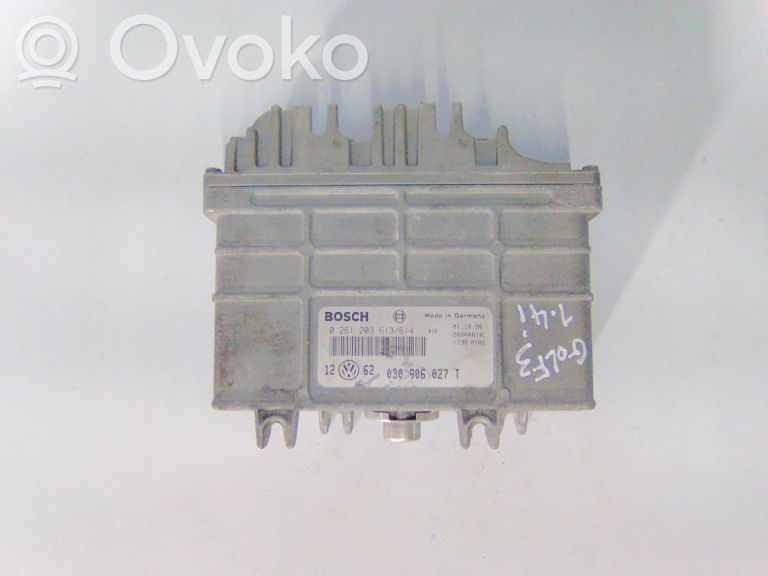 Volkswagen Golf III Engine control unit/module 