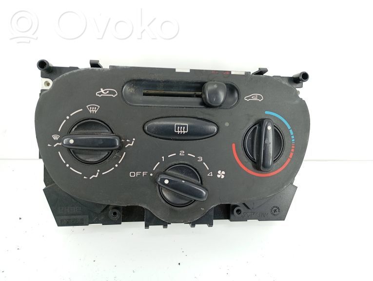 Climate control unit   4423401