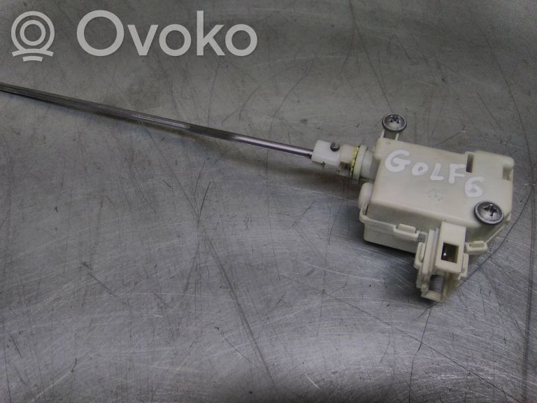 Volkswagen Golf VI Fuel tank cap lock motor 