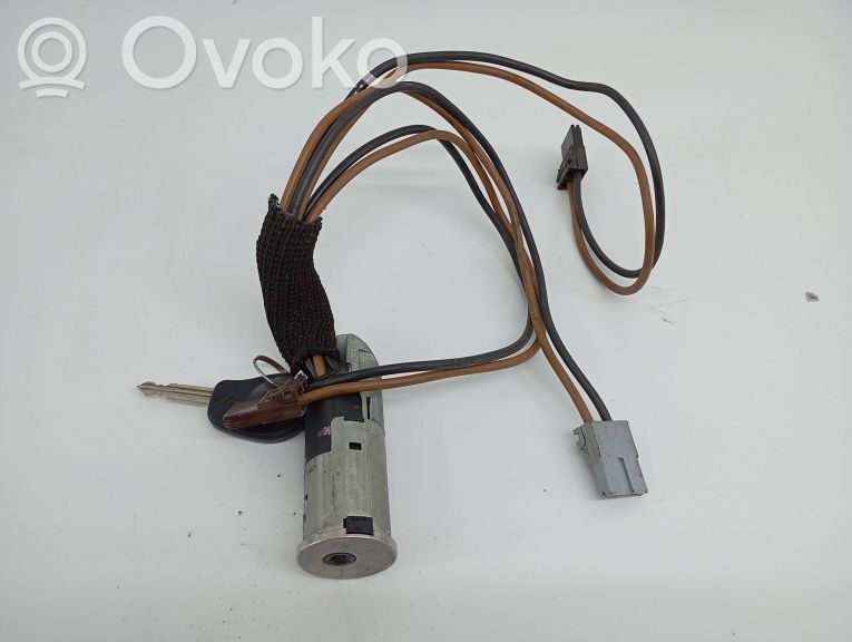 Ignition lock   NAOVISIVEL