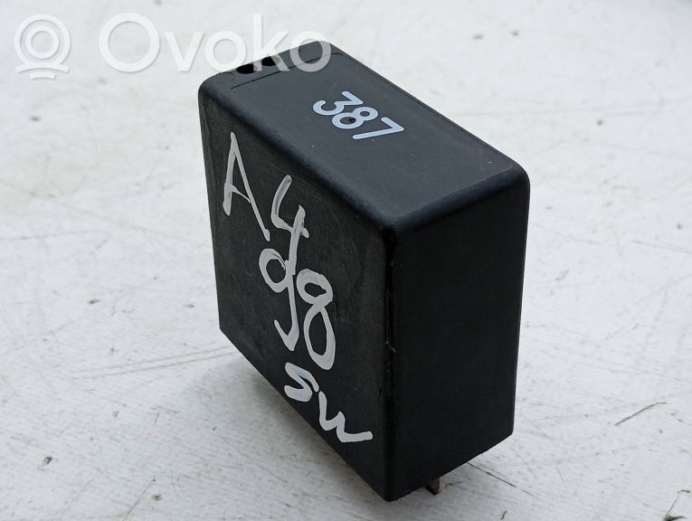 Audi A4 S4 B5 8D Comutator/buton multifuncțional 