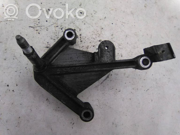 Renault Clio II Gearbox mount 