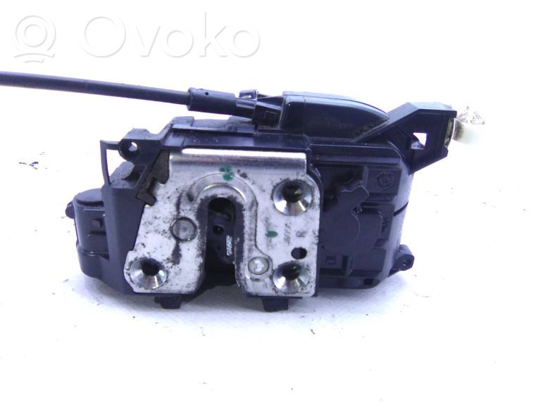 Renault Clio III Etuoven lukko 