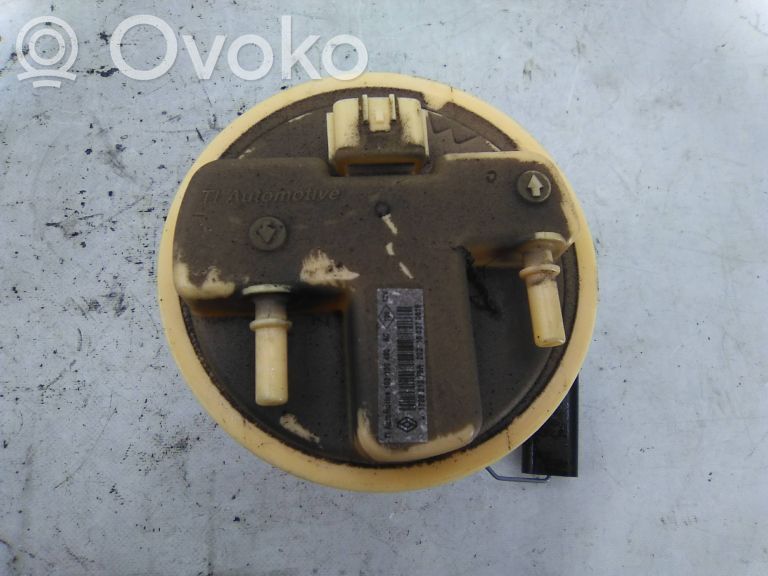 Bomba interna de combustible   172021275R