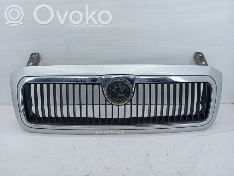 Skoda Felicia I Etusäleikkö 