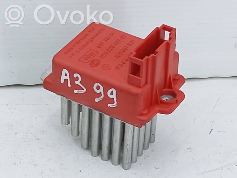 Relais de commande ventilateur chauffage   1J0907521