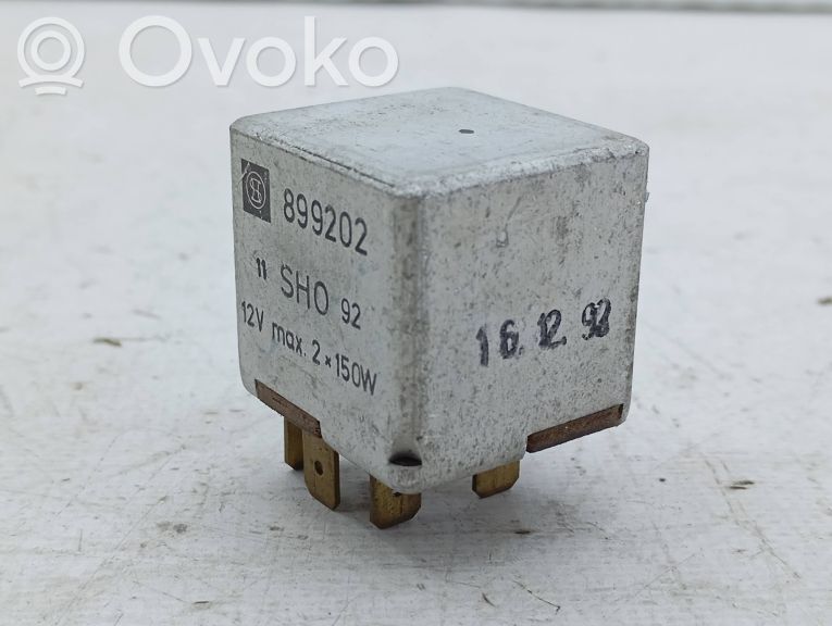 Audi 80 90 S2 B4 Interruttore/pulsante di controllo multifunzione 