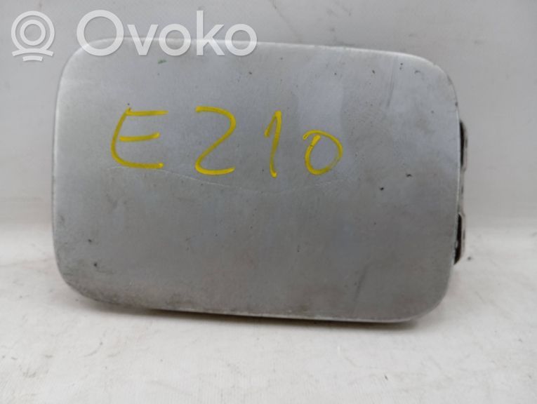 Mercedes-Benz E W210 Tapón del depósito de combustible 