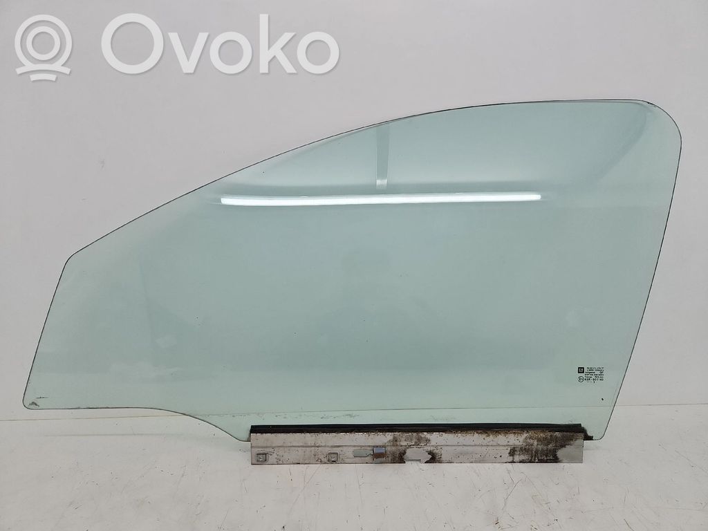Opel Corsa C Vitre de fenêtre porte avant (4 portes)