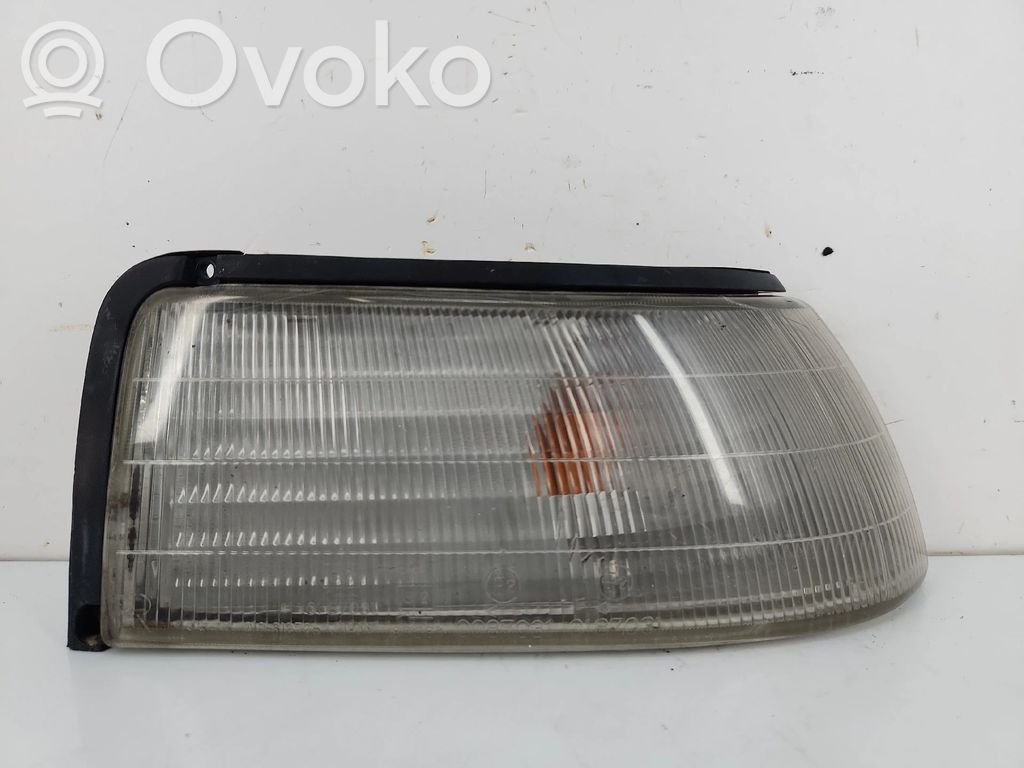 Mazda 626 Lampă semnalizare bară față 