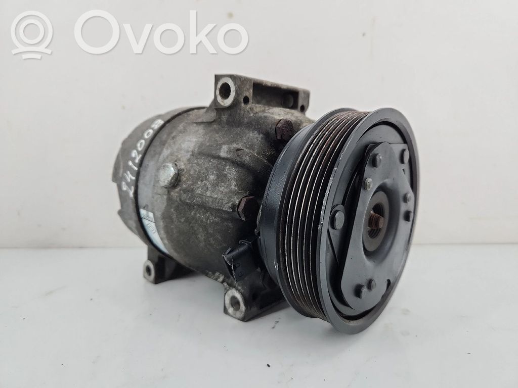 Renault Scenic I Ilmastointilaitteen kompressorin pumppu (A/C) 