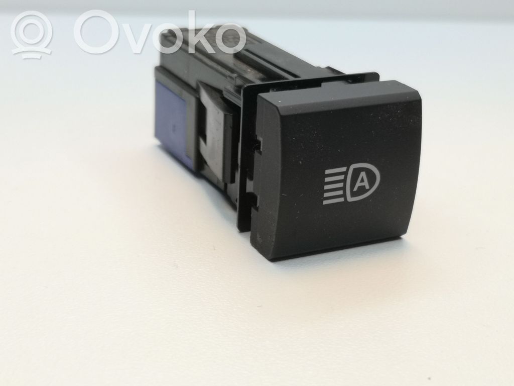 Light switch   M71047,M71047