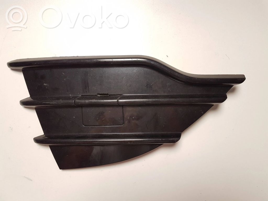 Ford Kuga II Etupuskurin alempi jäähdytinsäleikkö 
