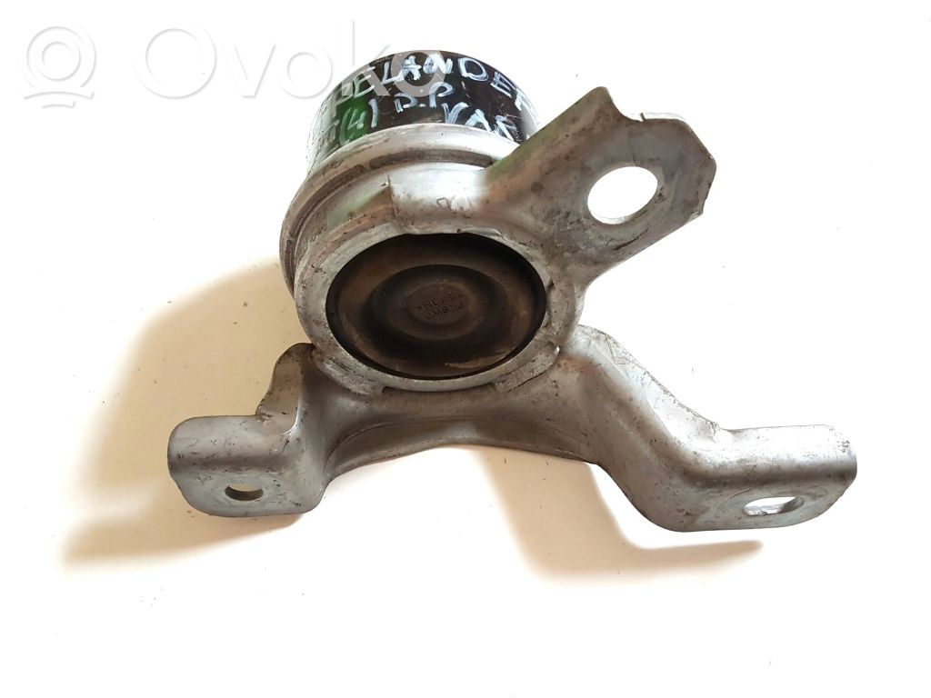 Land Rover Freelander 2 - LR2 Engine mount bracket 