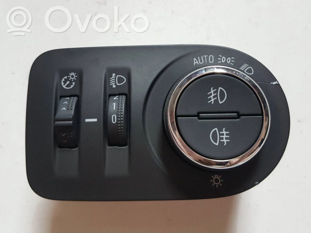 Opel Astra K Przełącznik świateł 