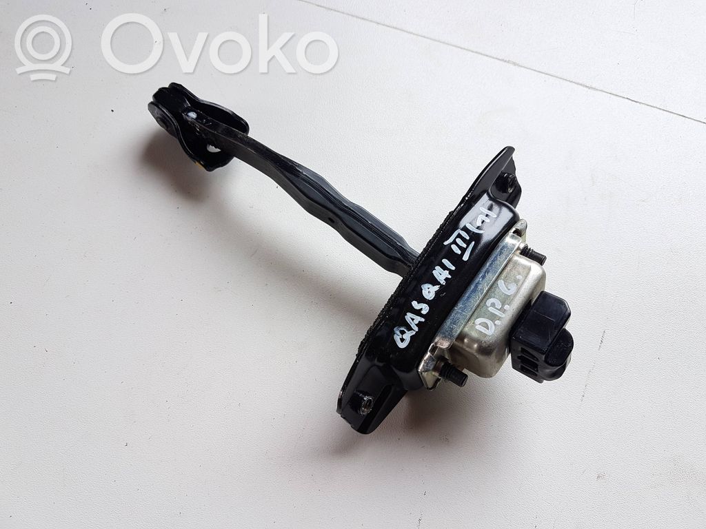 Nissan Qashqai J12 Opritor ușă spate 