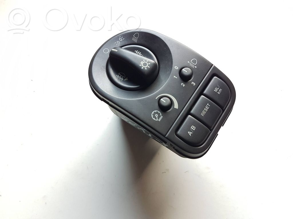 Jaguar X-Type Light switch 