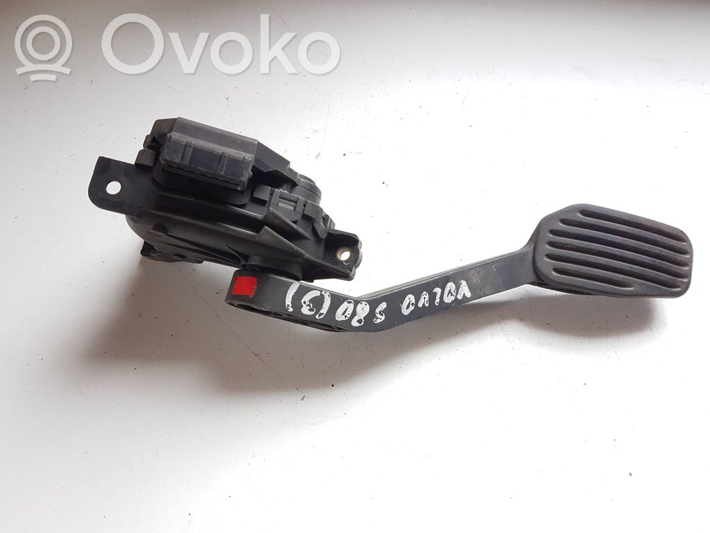 Volvo S80 Kaasupoljin 