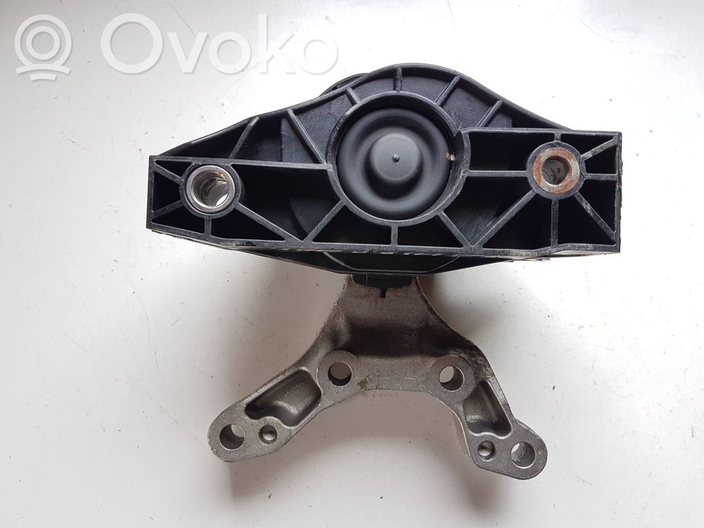 Peugeot 2008 II Engine mount bracket 