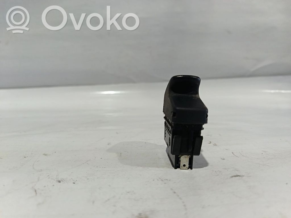 Electric window control switch   429998K