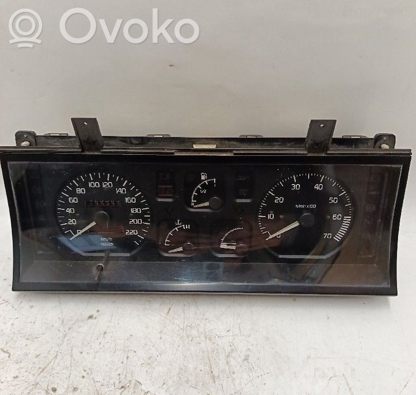 Subaru Legacy Speedometer (instrument cluster) 