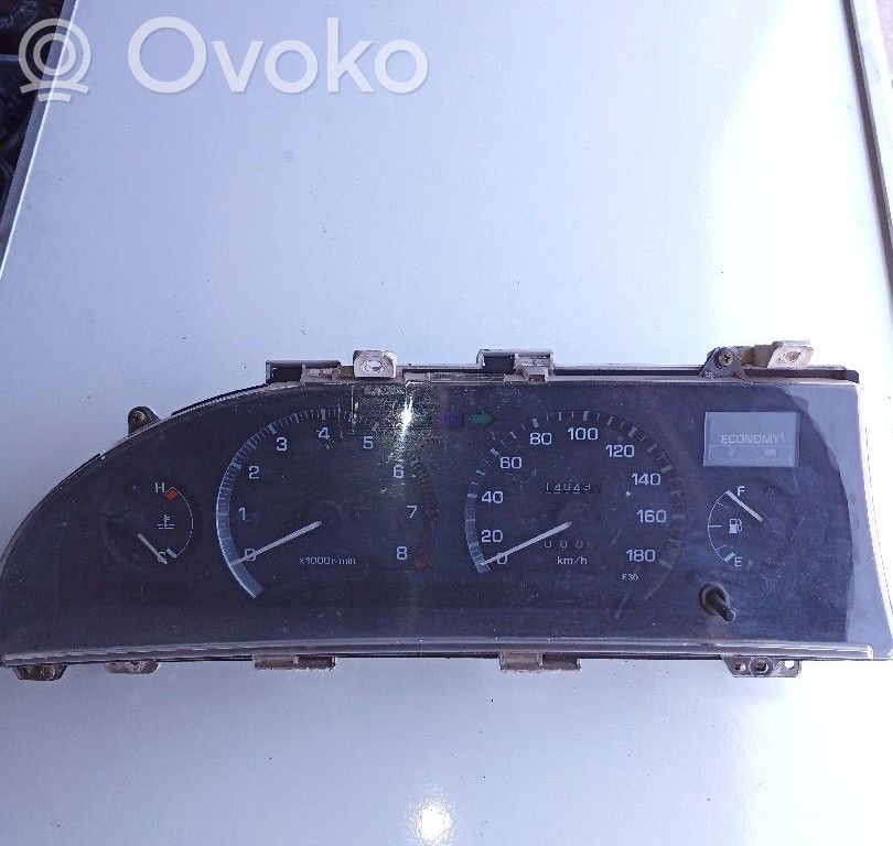 Toyota Corolla E90 Speedometer (instrument cluster) 