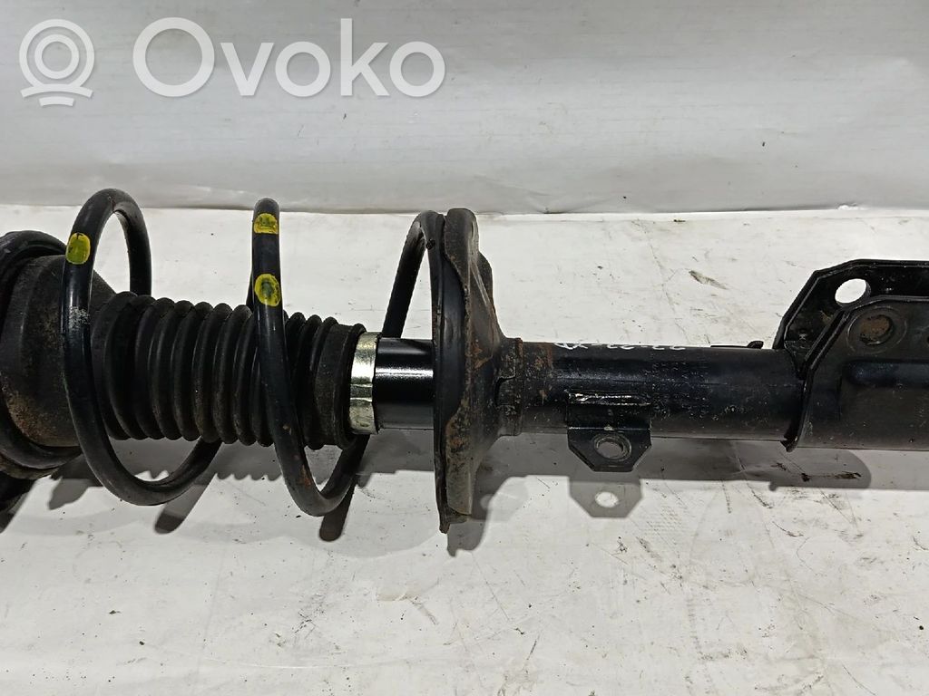 Toyota Avensis T250 Amortyzator przedni 