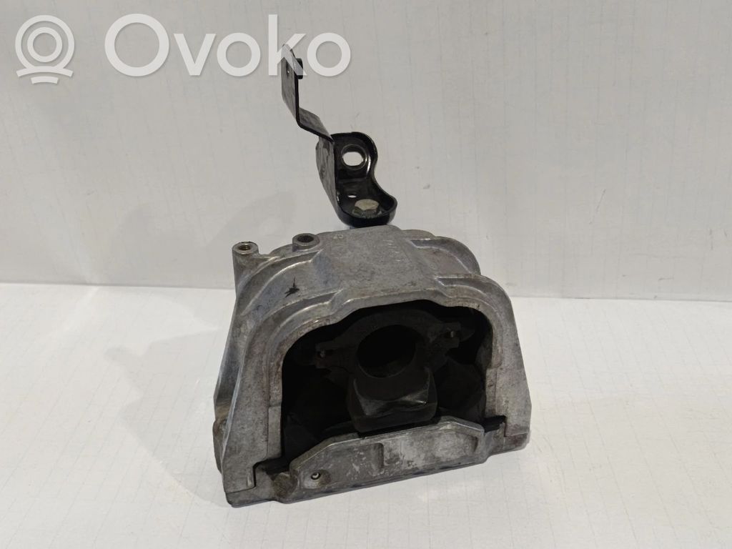 Engine mount bracket   1K0199262CF