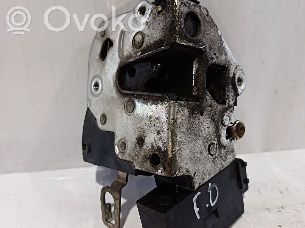 Etuoven lukko   67111387606141306