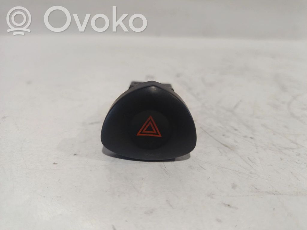 Hazard light switch   SEM,REFERENCIA,VISIVEL