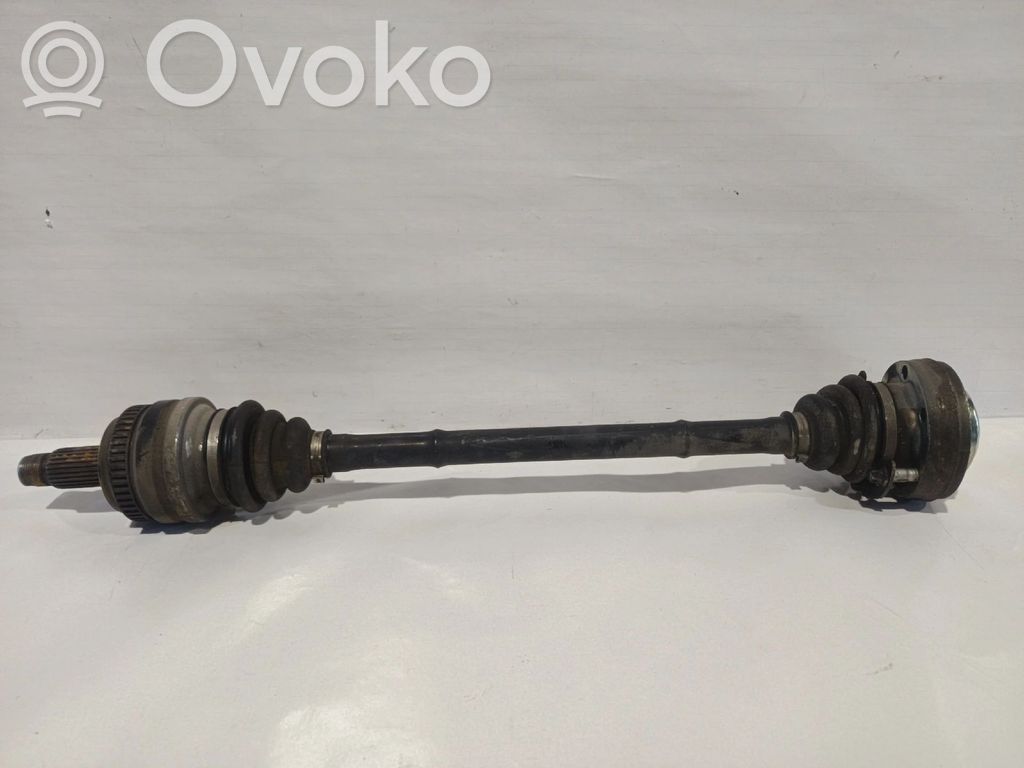 Takavetoakseli   7533446AI02,305162,33217523960,33217523964,33217525822,33217547070,33217547072,33217547628,33217552562,33217553562,33217561792,33247547072,7547070,7553562,7561792