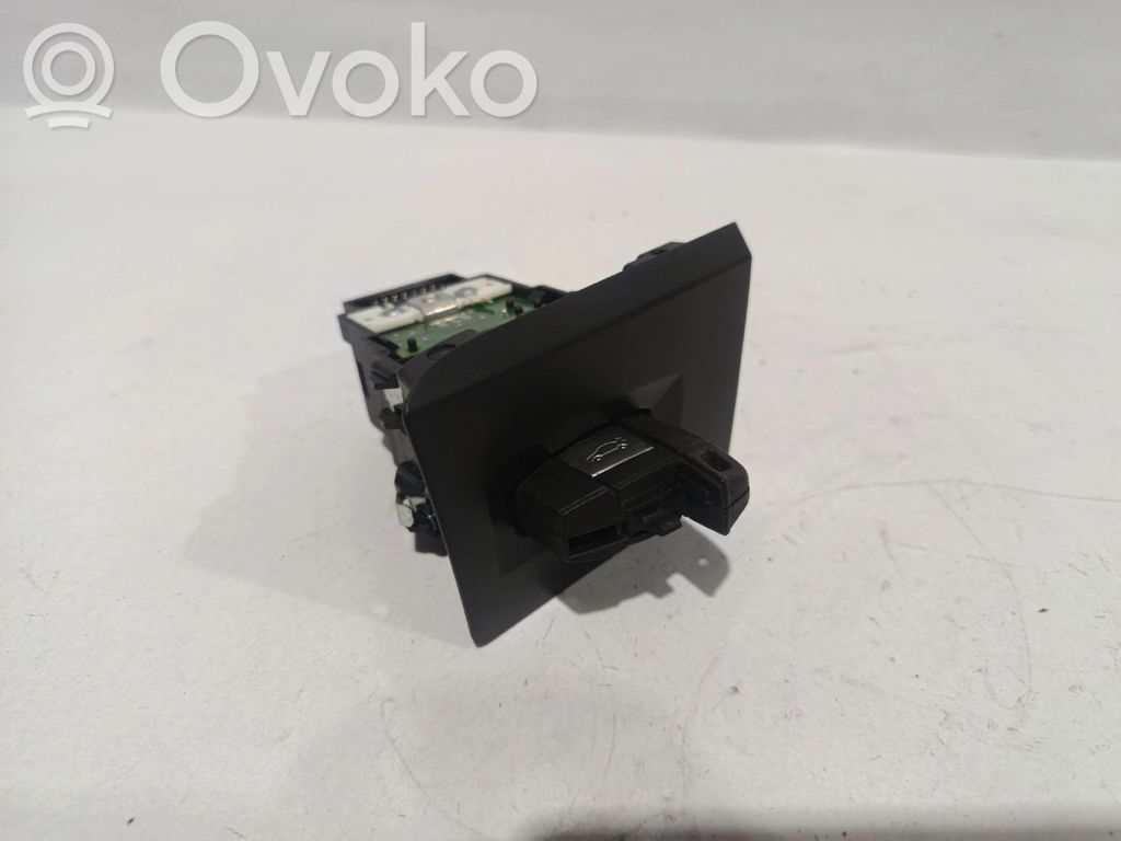 Ignition lock   695471912,COMCHAVE