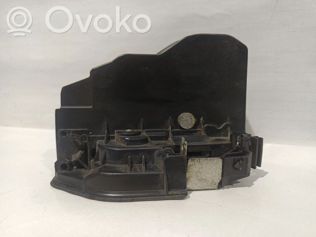 Serrure de porte avant   7202146,4389474,51214389474,51217036170,51217059974,51217154626,51217154628,51217167068,51217167074,51217202146,51217229466,51217276682,51217318424,7036170,7059974,7154626,7154628,7167068,7167074,7202146,7229466,7276682,7318424,A51217167074