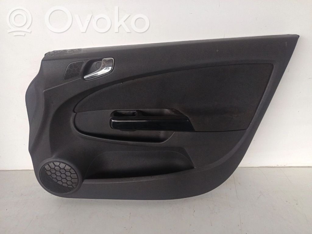 Opel Corsa D Etuoven verhoilu 