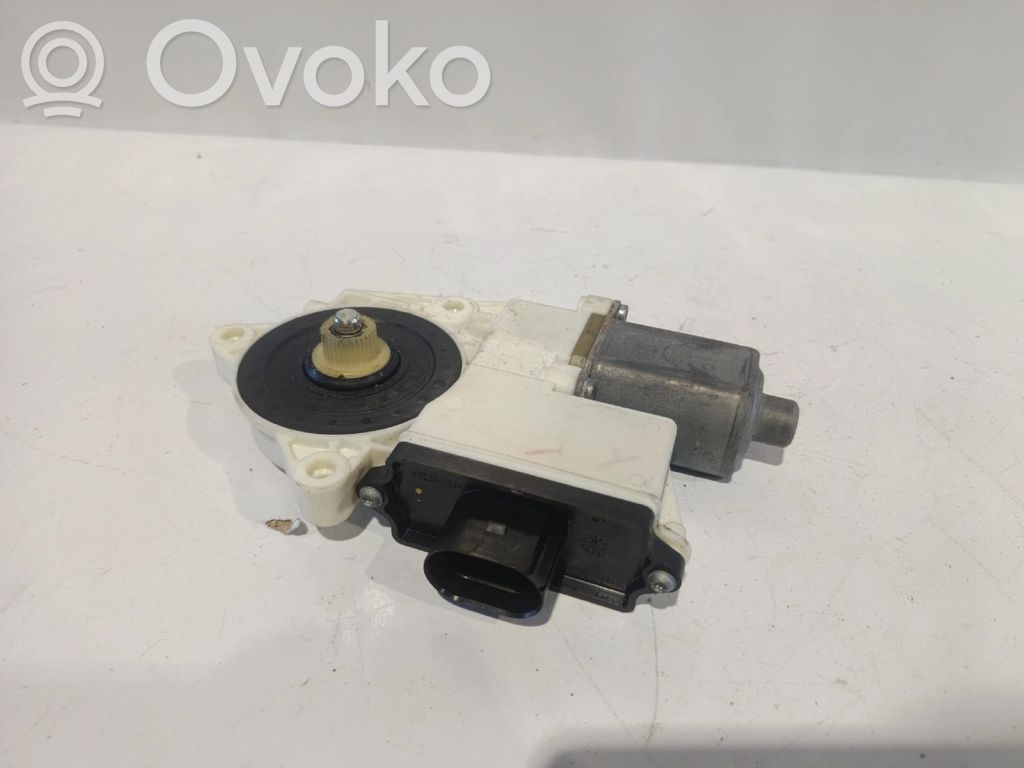 BMW X3 E83 Moteur de lève-vitre de porte arrière 