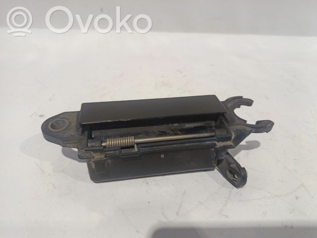 Manecilla externa puerta delantera   8D0837208A,4A0837206D