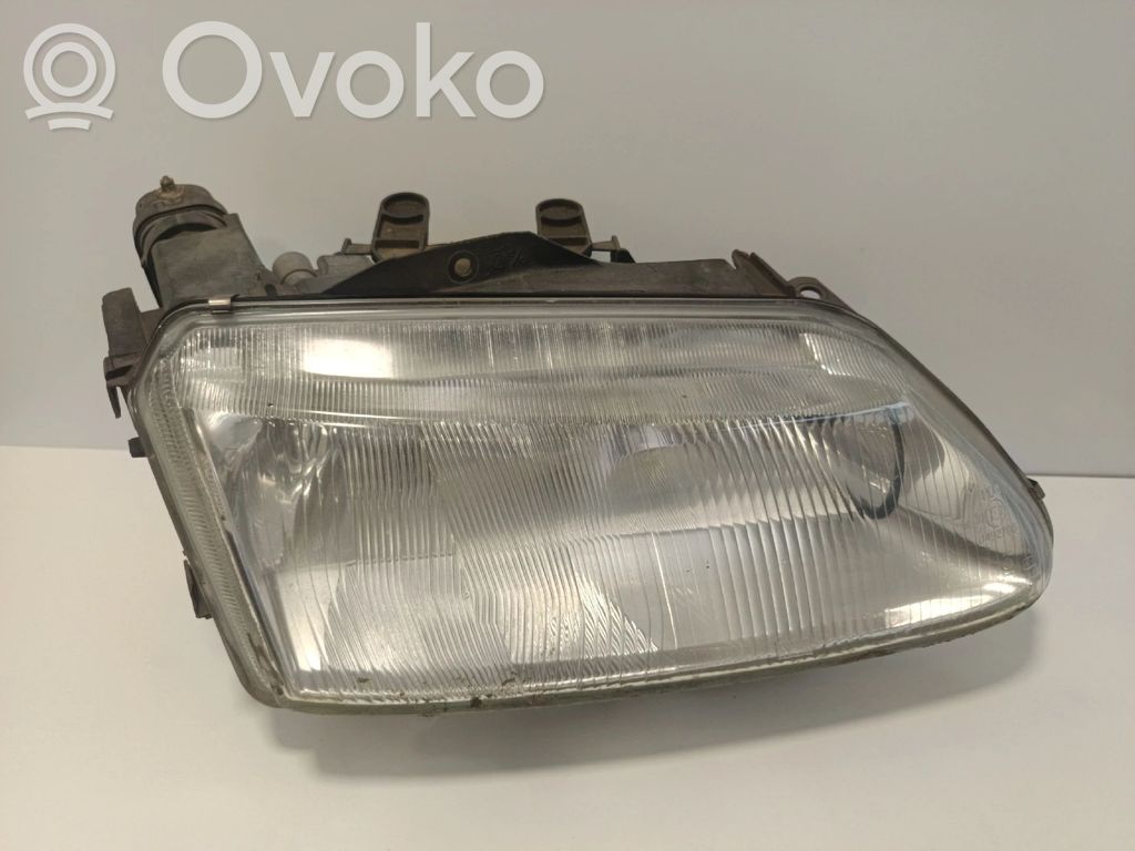 Scheinwerfer   88202087,085313