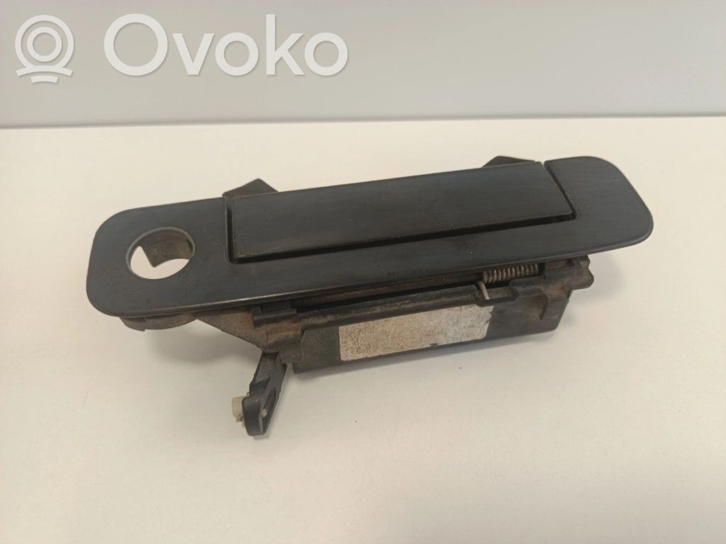 Manecilla externa puerta delantera   4A0837205,8D0837205A