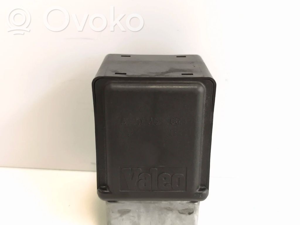 Ohjauspyörän lukitus   8200468515,E0160200