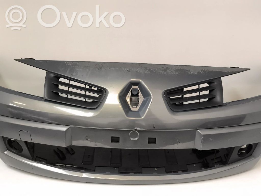 Renault Megane II Zderzak przedni 