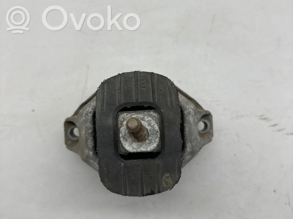 BMW 5 E60 E61 Engine mount bracket 